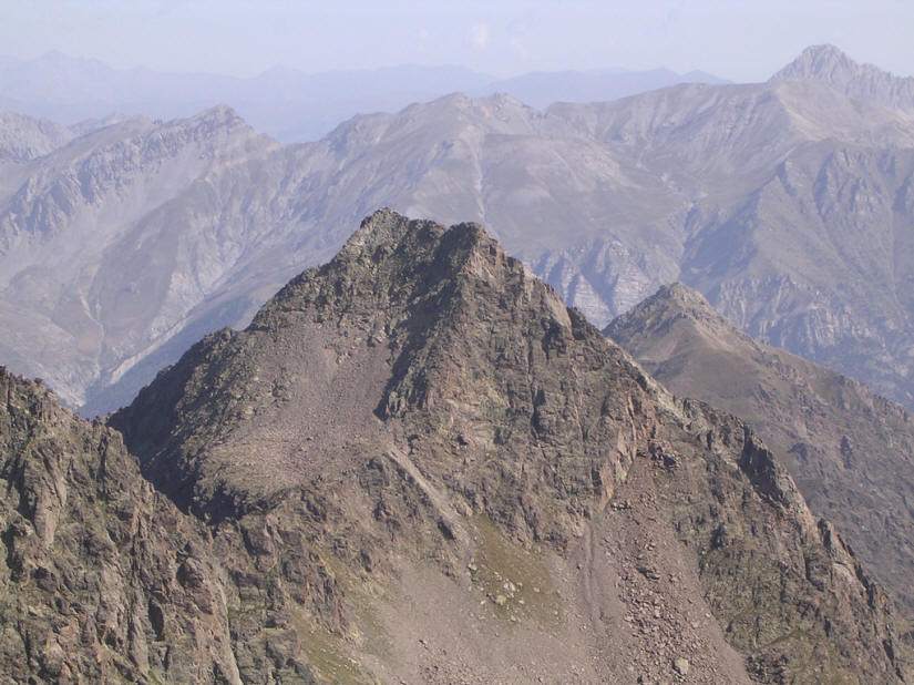 12Becco_Alto_del_Piz_dal_Tenibres_Zoom.JPG