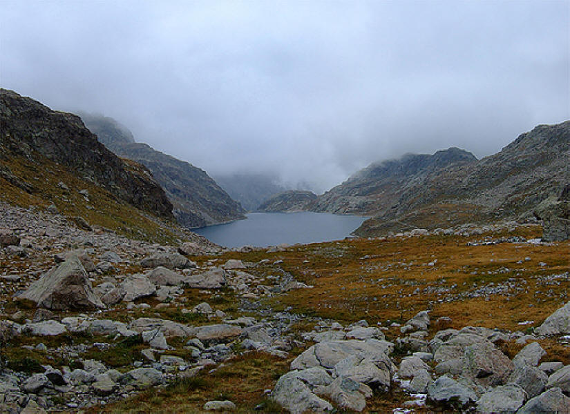 Basto lake da Matthieu LIENART.